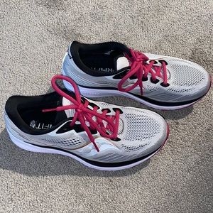 saucony rides 14